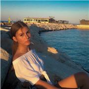 Studentessa quarto anno Liceo Linguistico offre lezioni di Italiano, Inglese, Spagnolo, Storia, Geografia (anche materie scientifiche se necessario, elementari e medie)